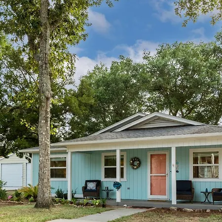 Beach Please By Oak Island Accommodations